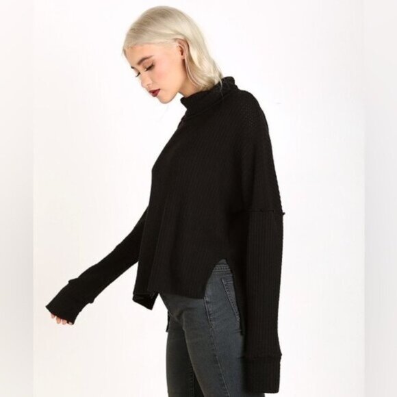 Revolve LNA Oversized Turtleneck Sweater Waffle Knit Slit Mock neck Black XS - Picture 9 of 16